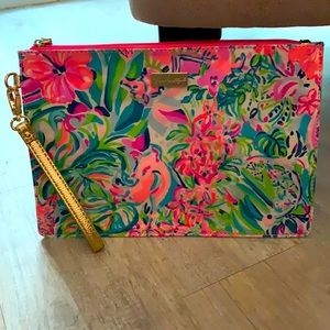 Lilly Pulitzer Liara Pouch NWOT